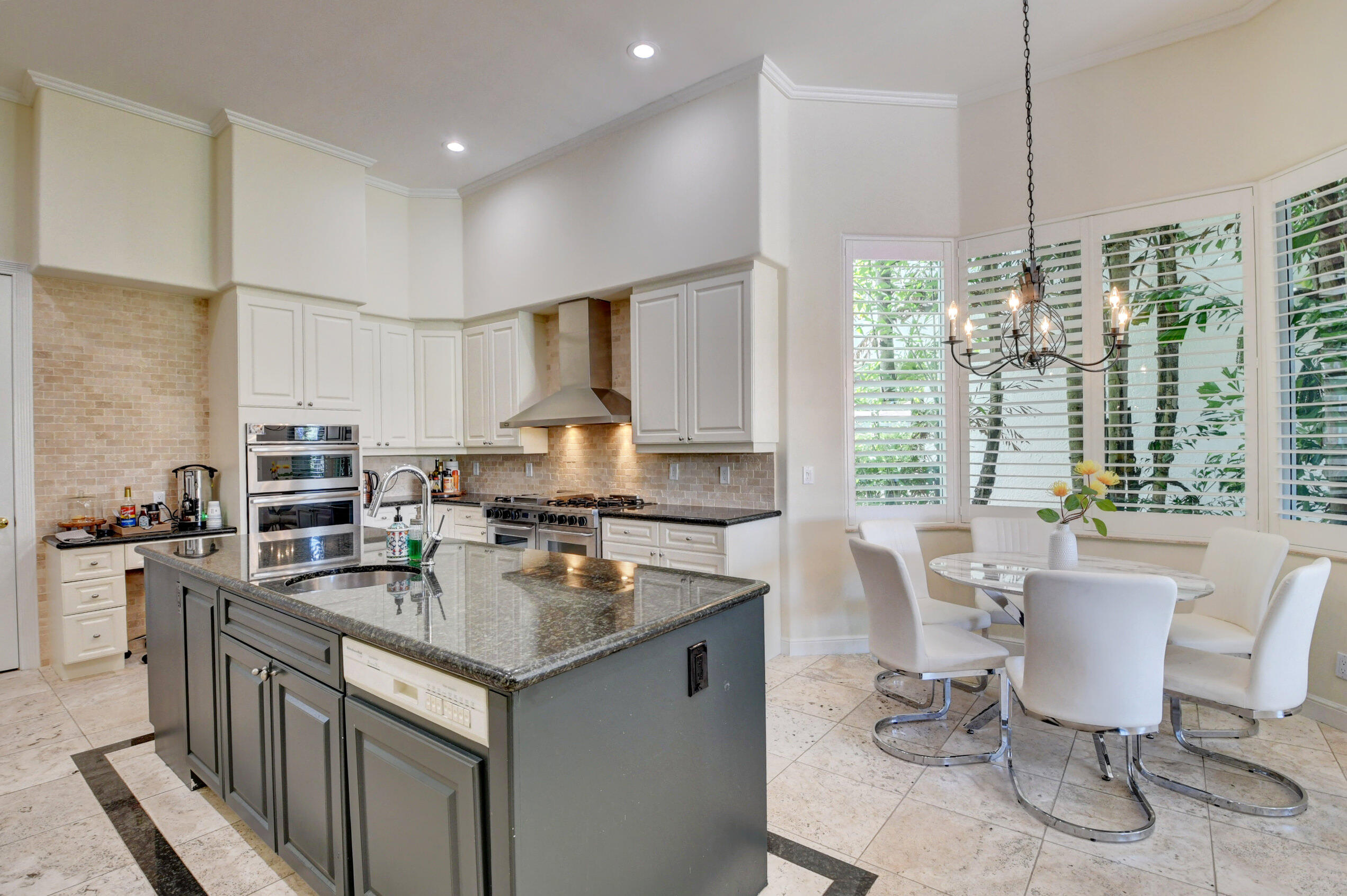 7021 Mallorca Crescent