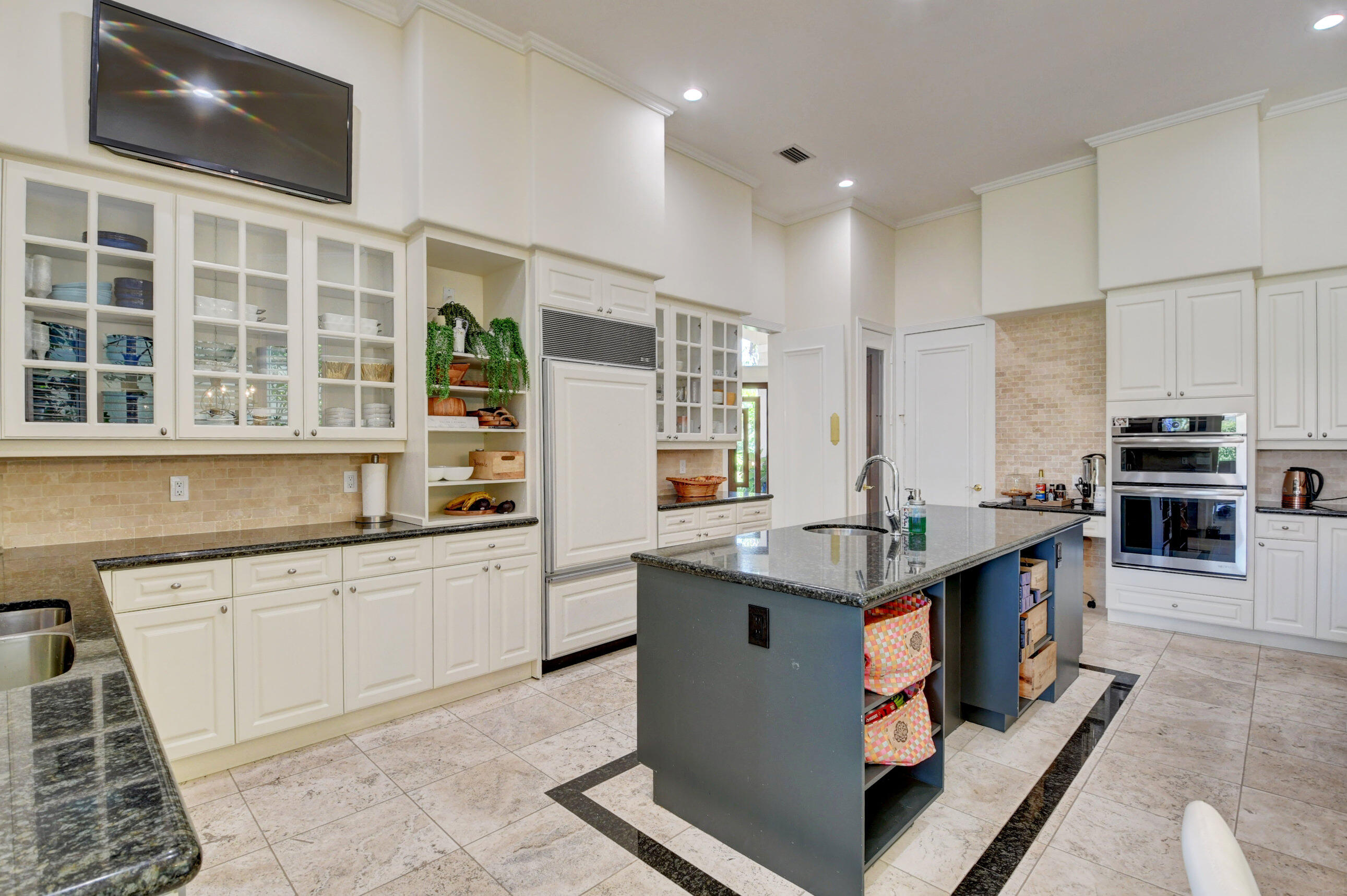 7021 Mallorca Crescent