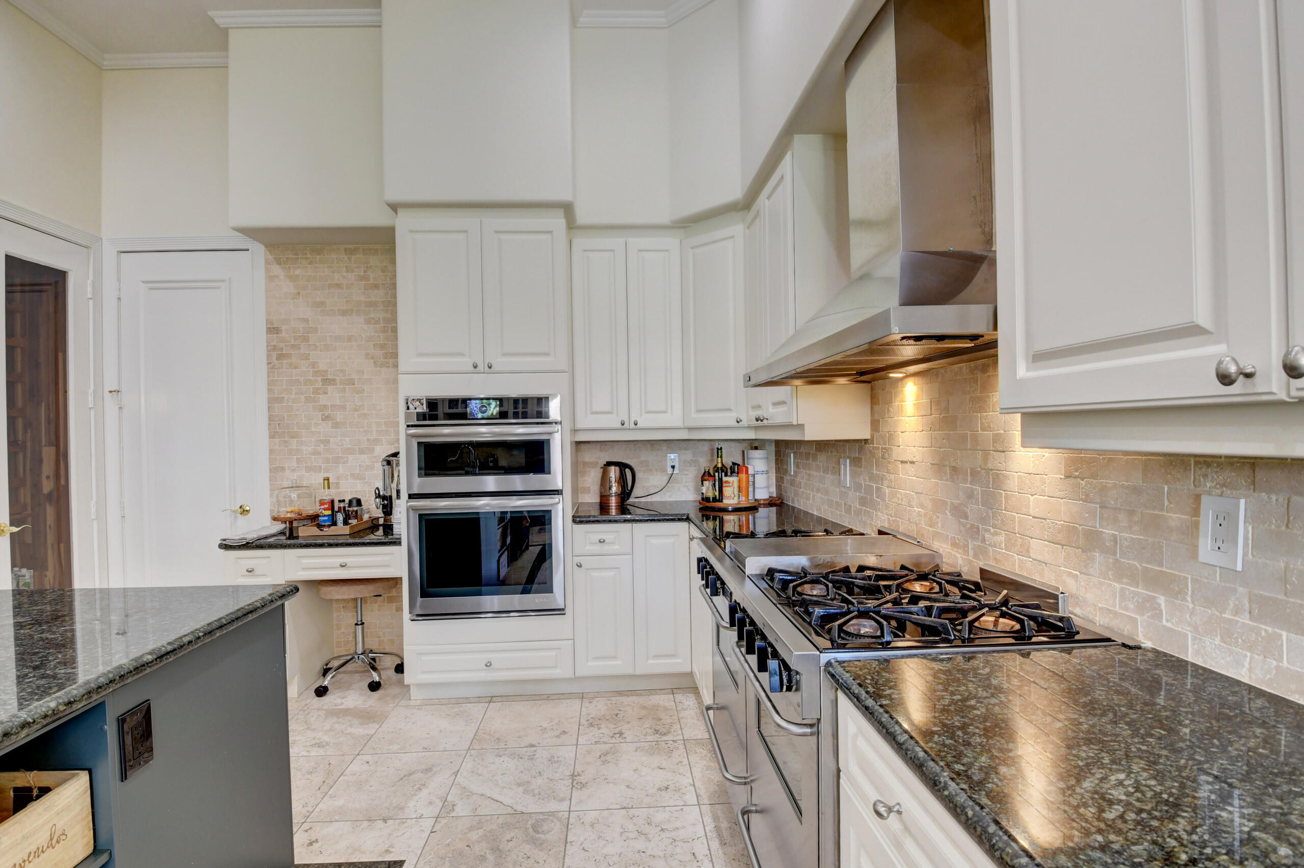 7021 Mallorca Crescent