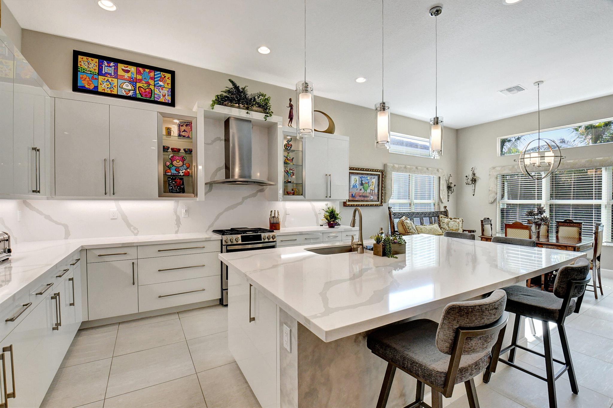 9321 Seahorse Bay Drive