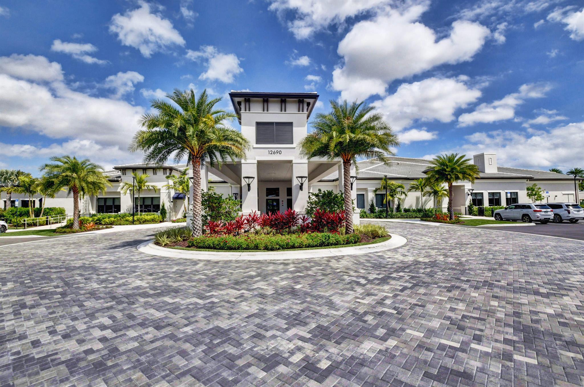 9321 Seahorse Bay Drive