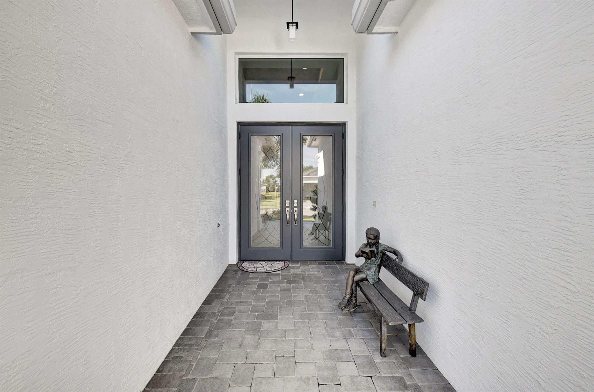 9321 Seahorse Bay Drive