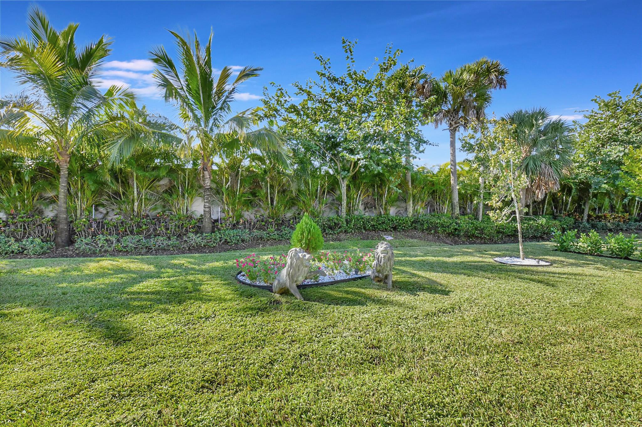 9321 Seahorse Bay Drive