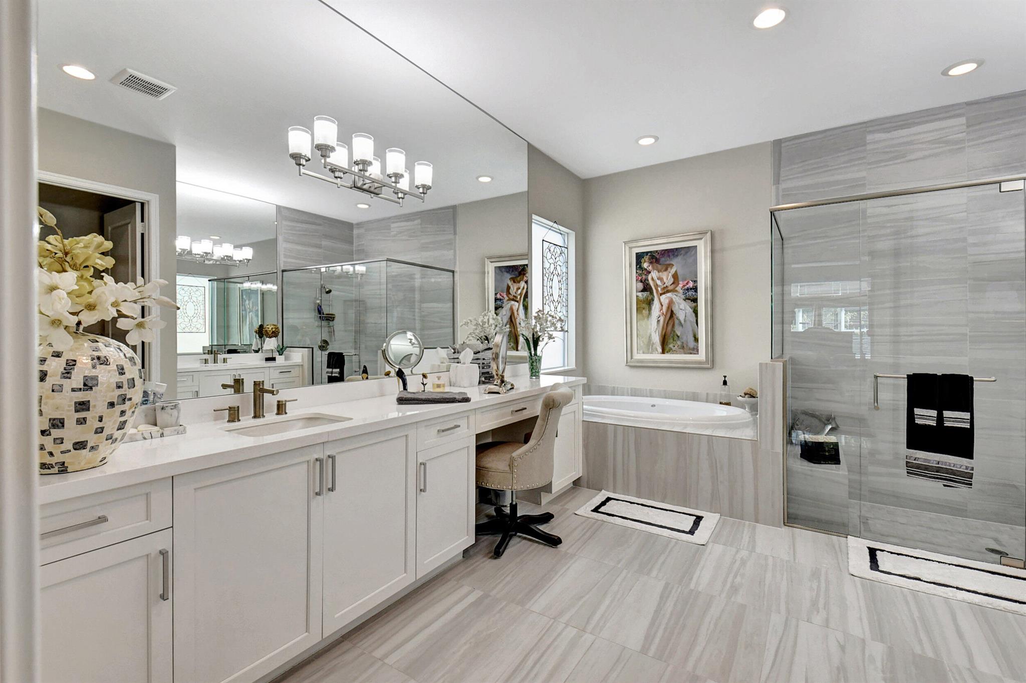 9321 Seahorse Bay Drive