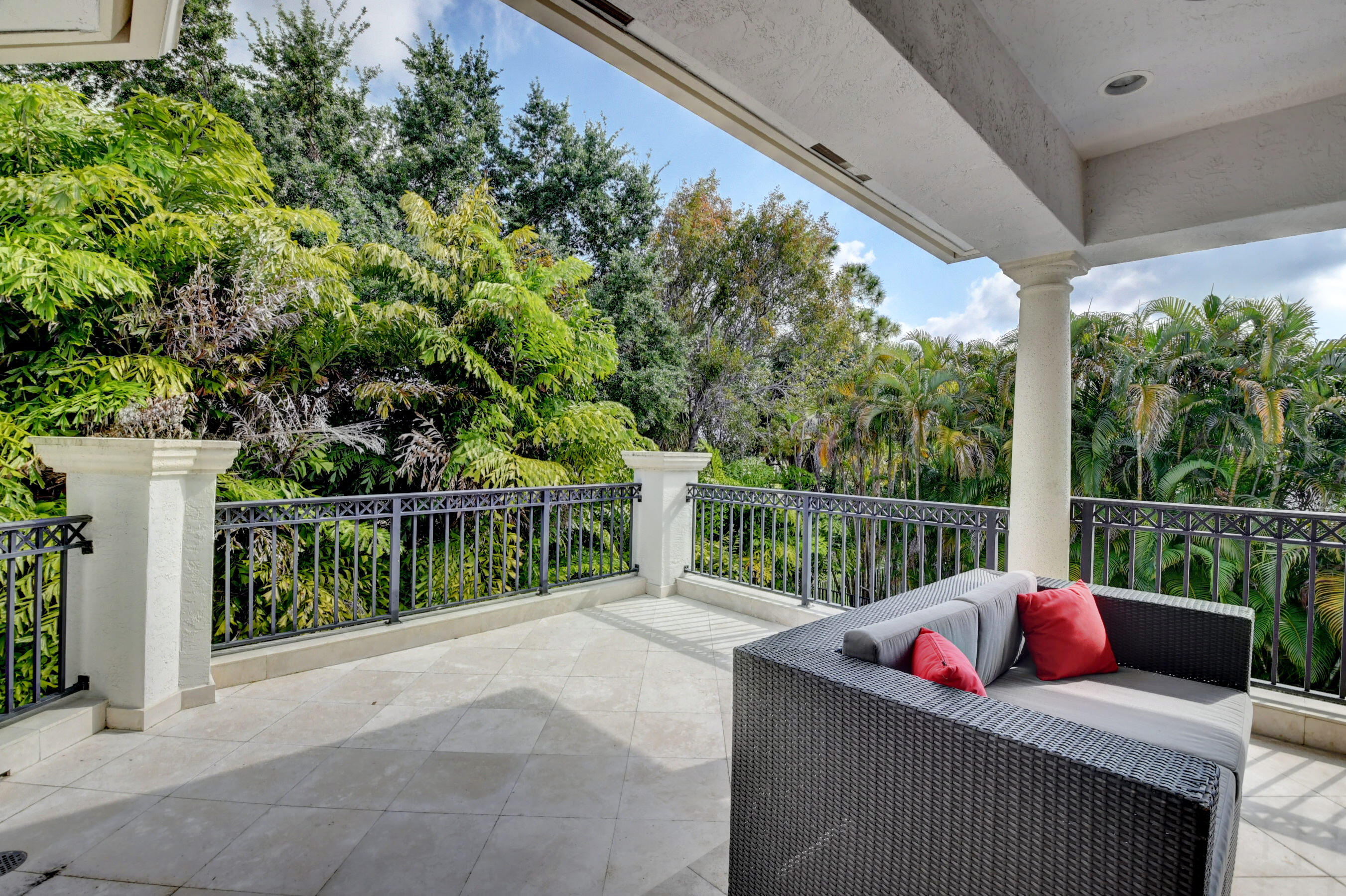 17721 Middlebrook Way