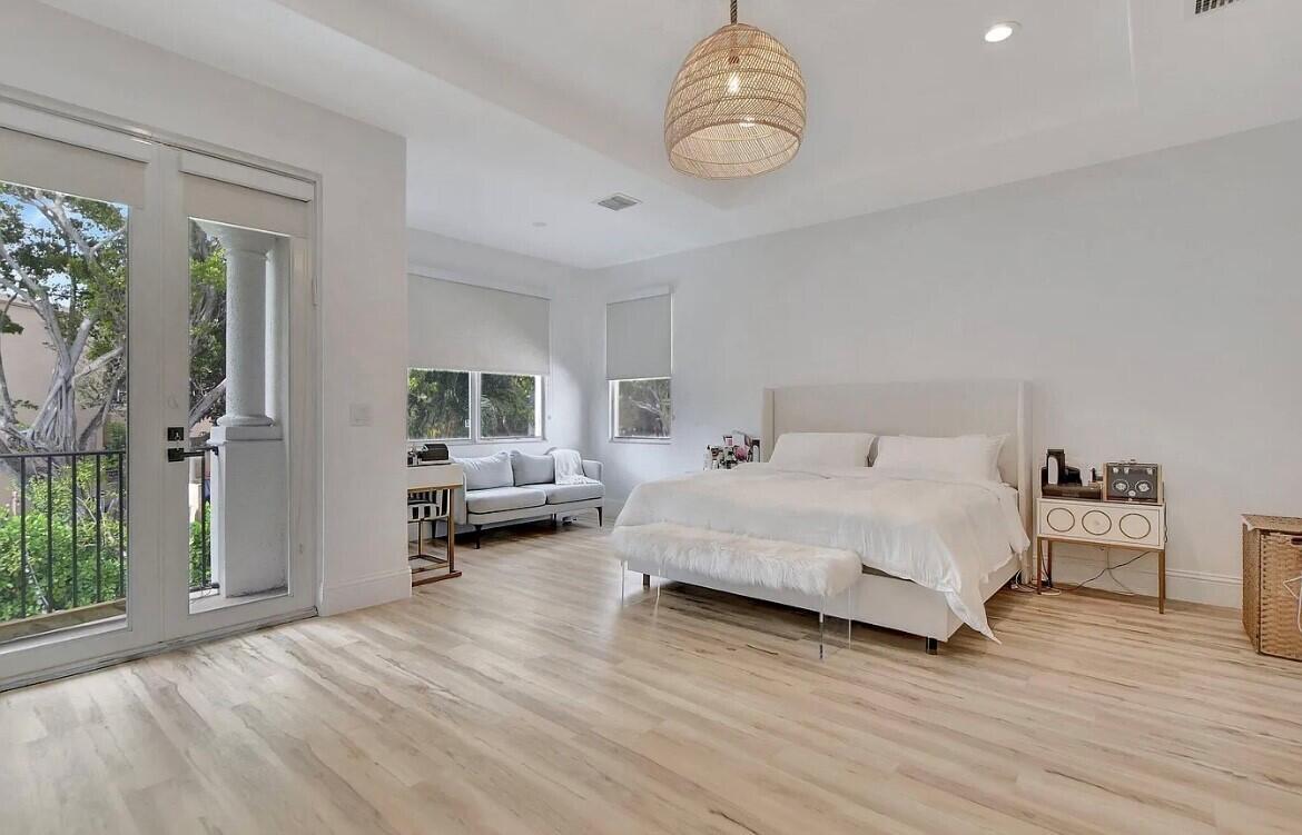 22218 Hollyhock Trail