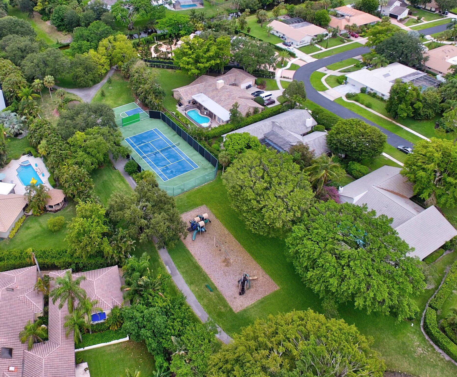 6851 Giralda Circle
