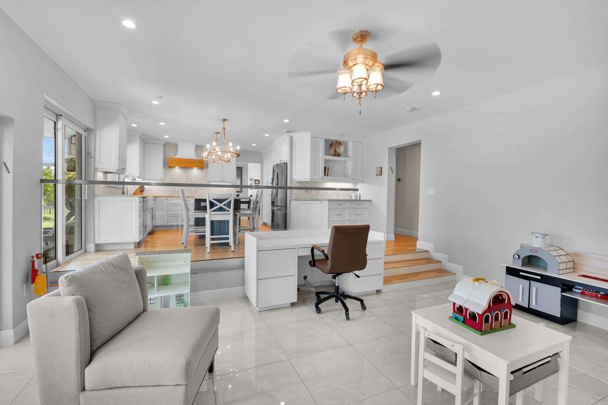6851 Giralda Circle