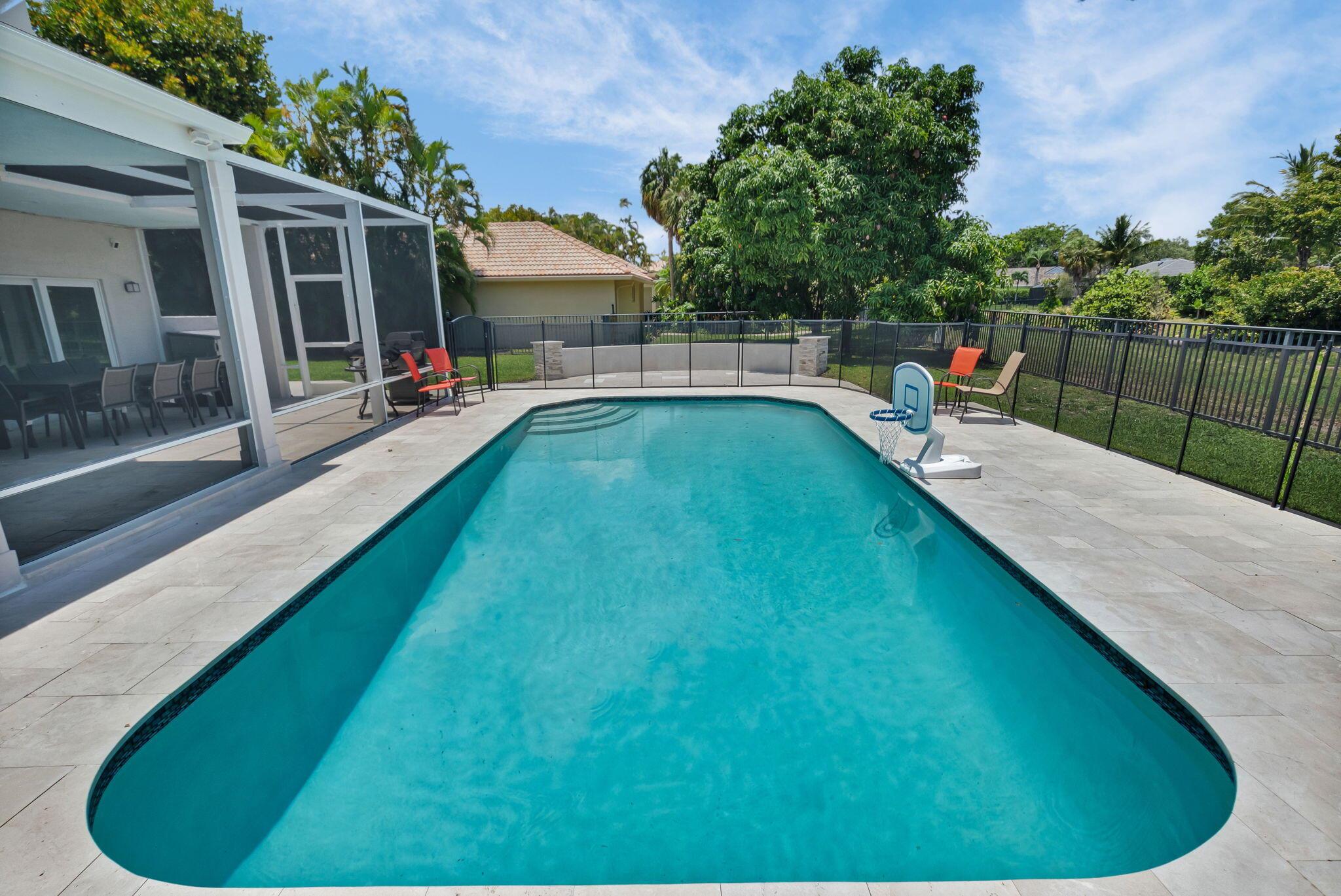 6851 Giralda Circle