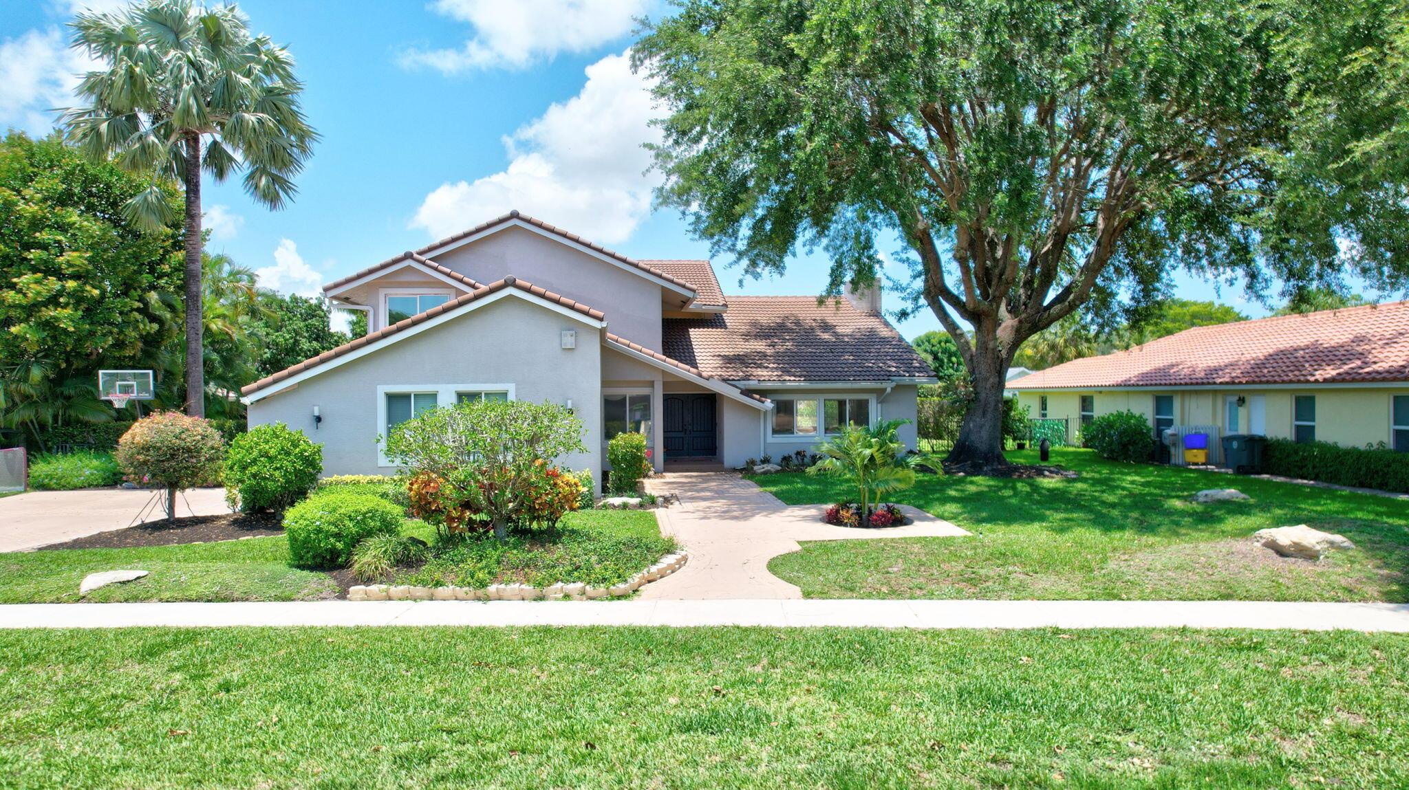 6851 Giralda Circle