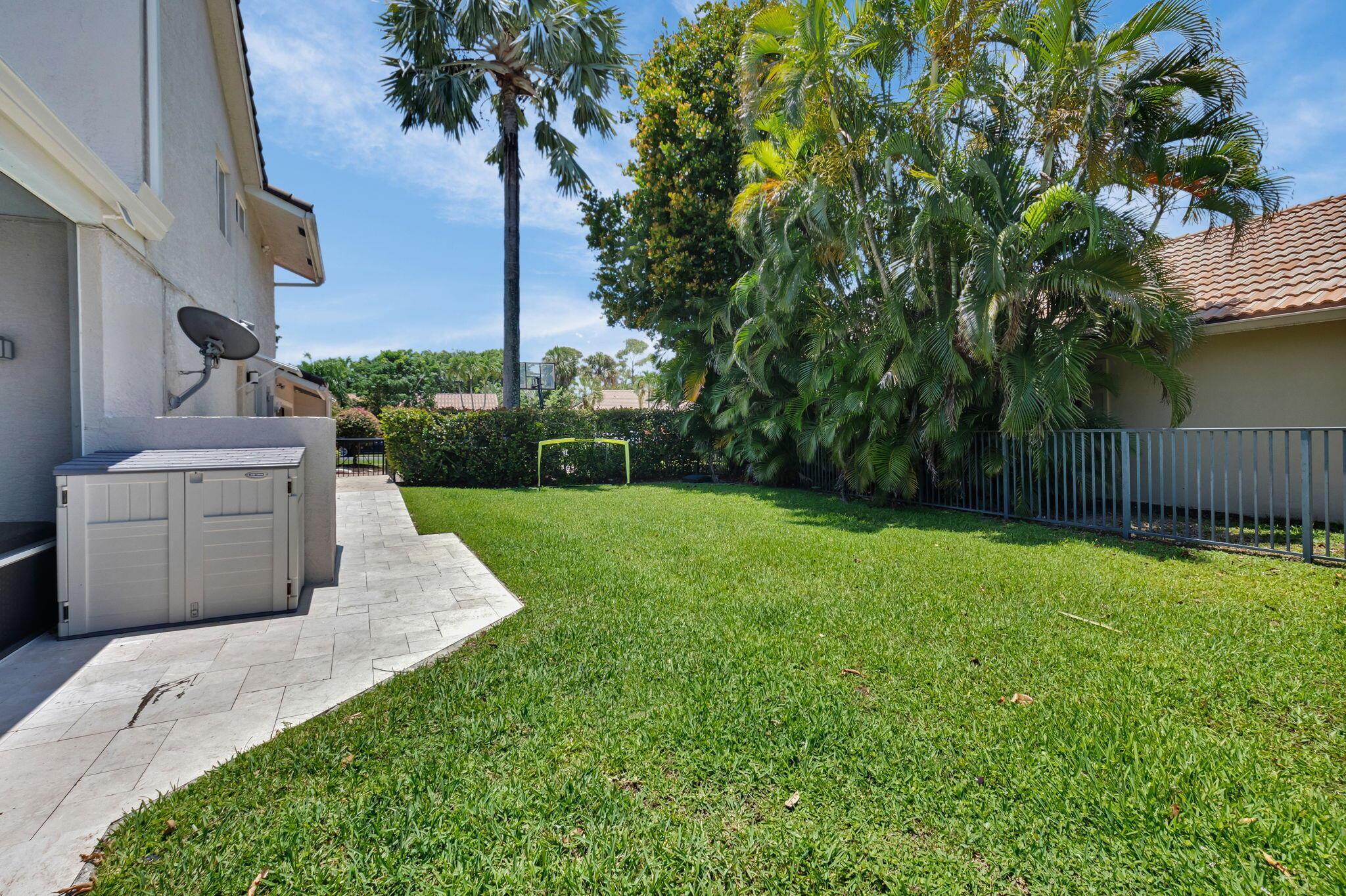 6851 Giralda Circle
