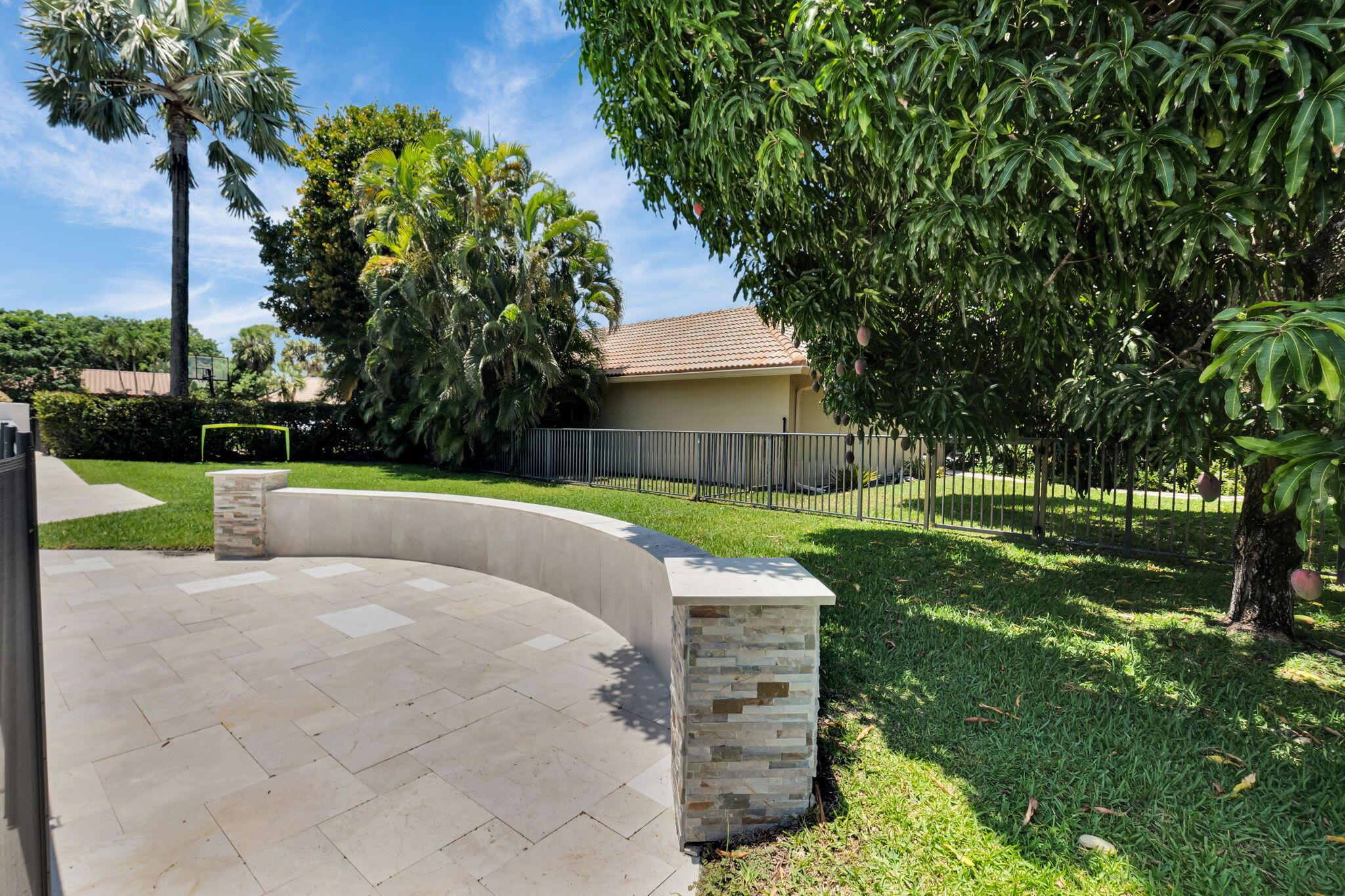 6851 Giralda Circle