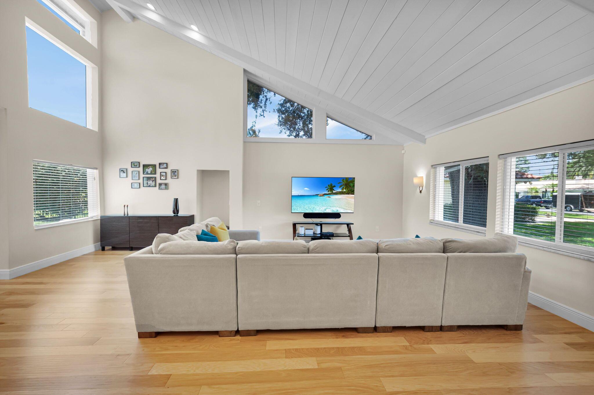 6851 Giralda Circle