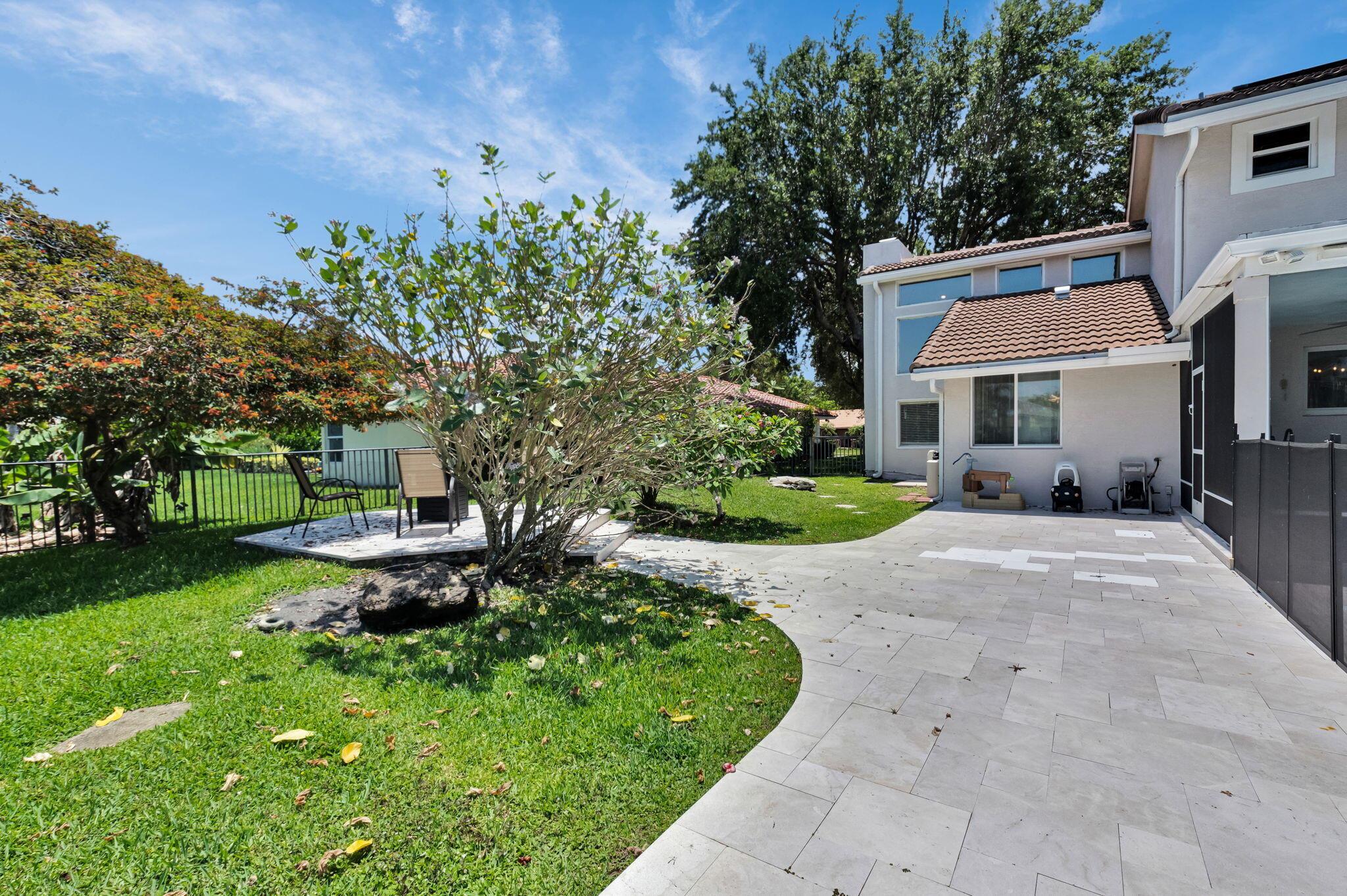 6851 Giralda Circle
