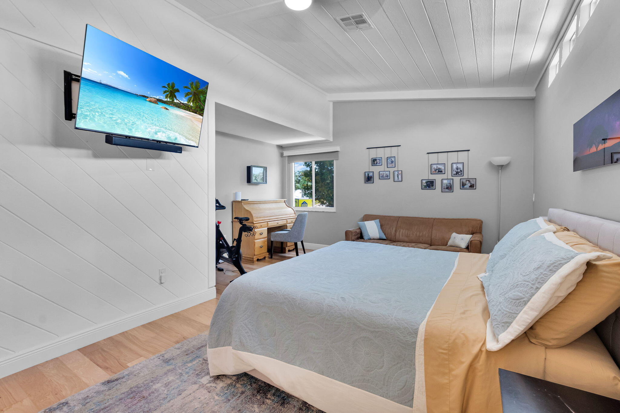 6851 Giralda Circle
