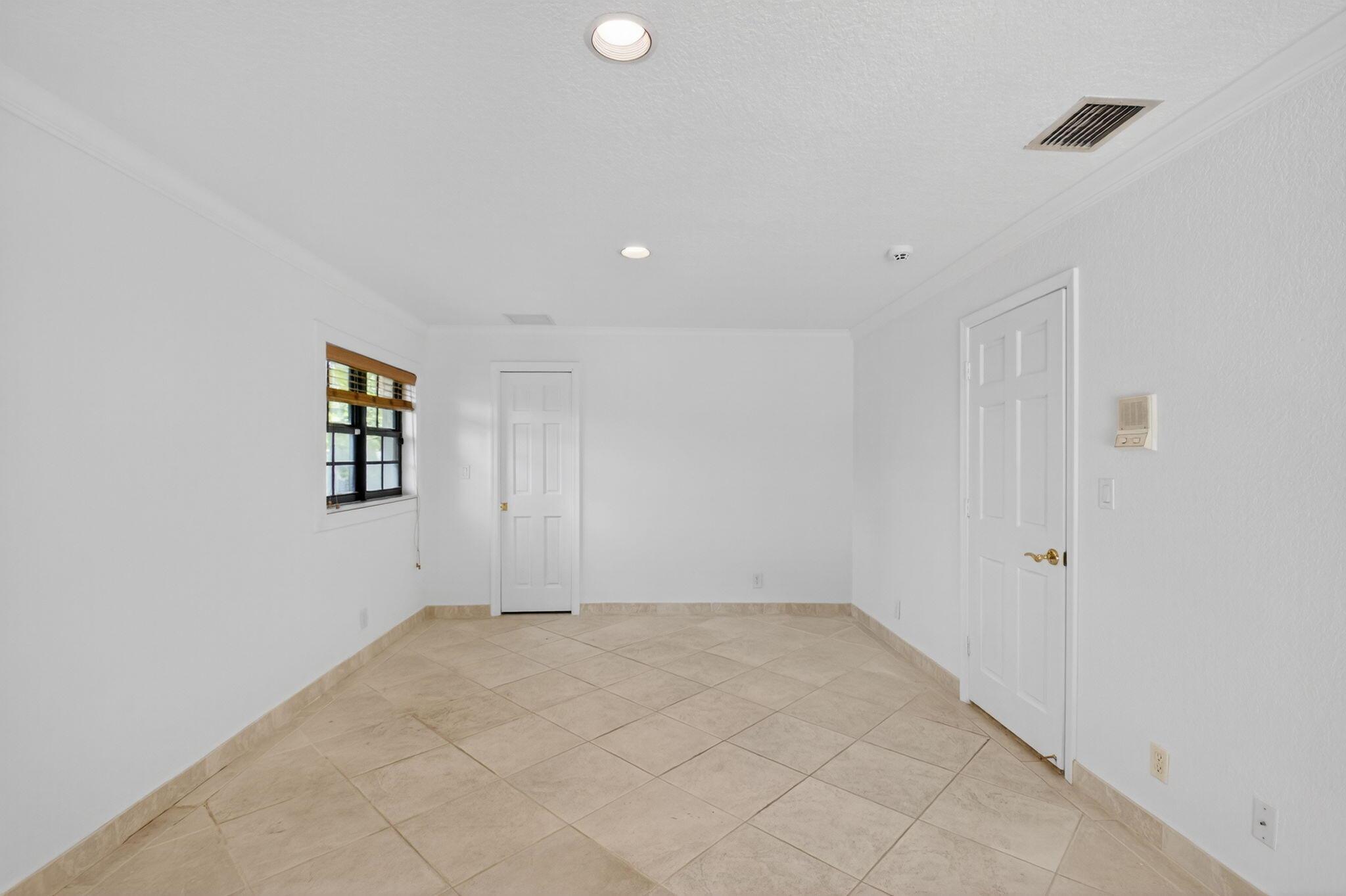 20992 Solano Way