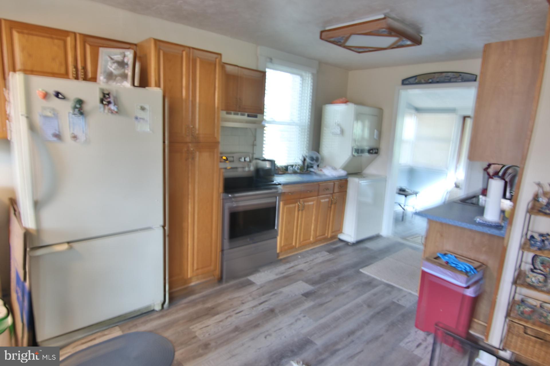 656 Shore Rd