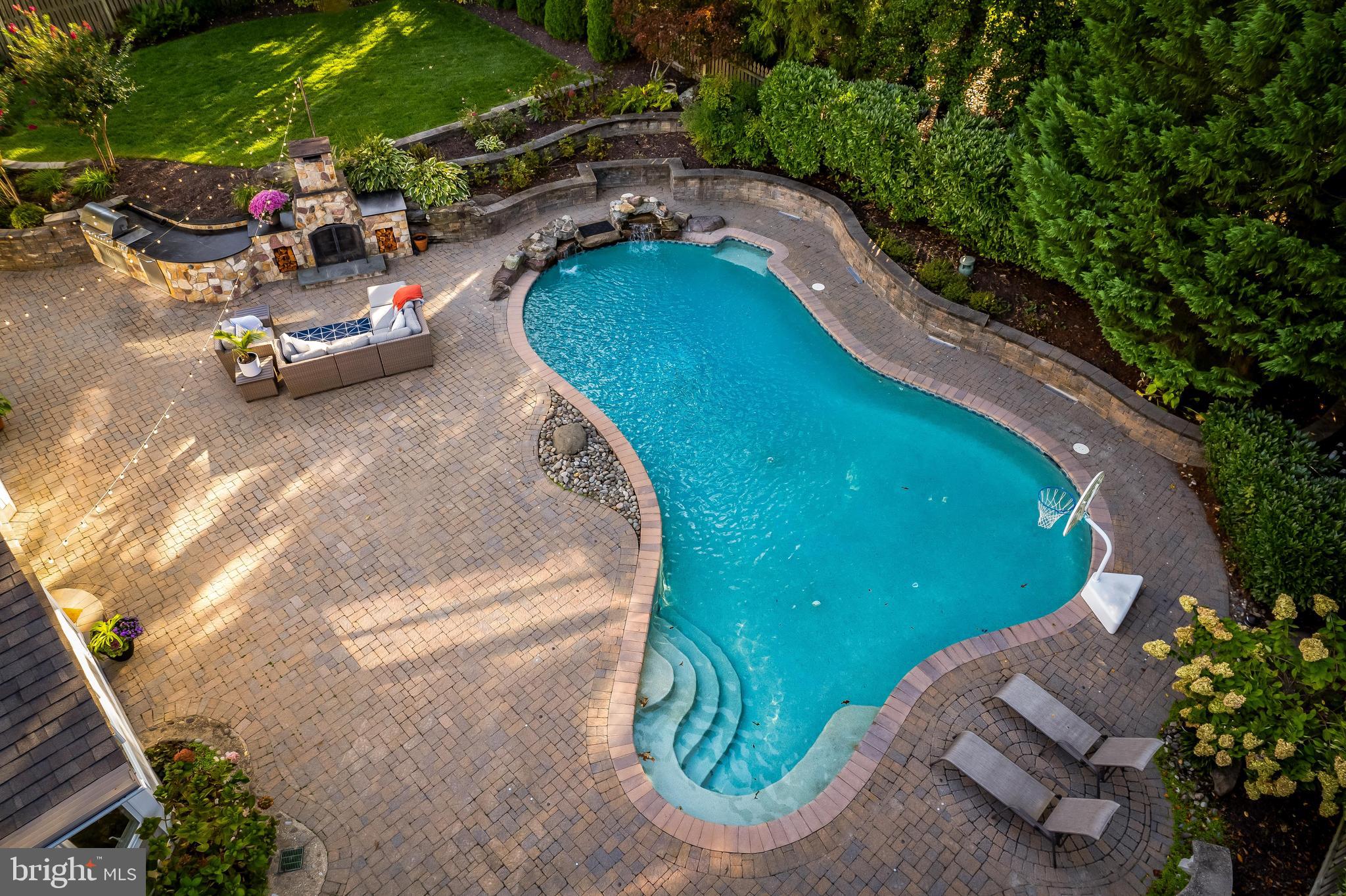 356 Dun Robbin Dr