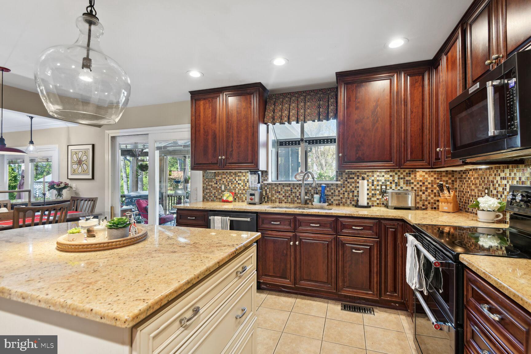 144 Wild Oak Rd