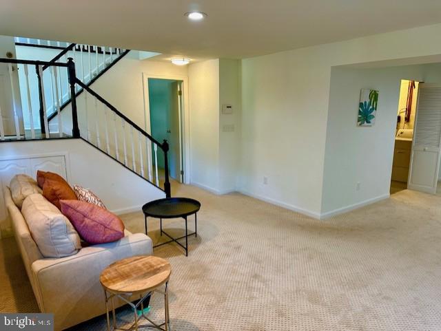 296 BERKELEY DR