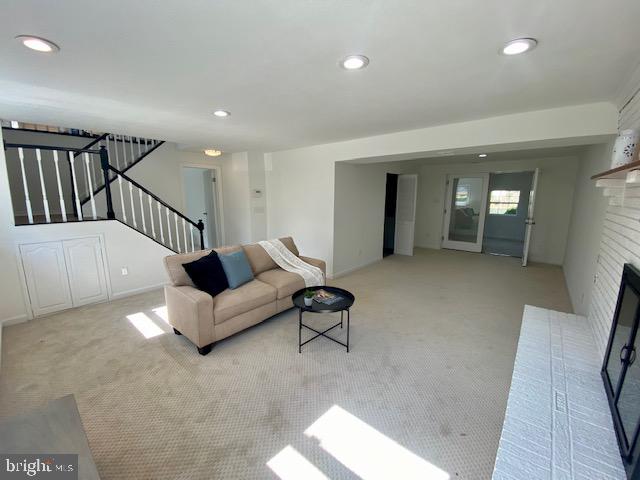 296 BERKELEY DR