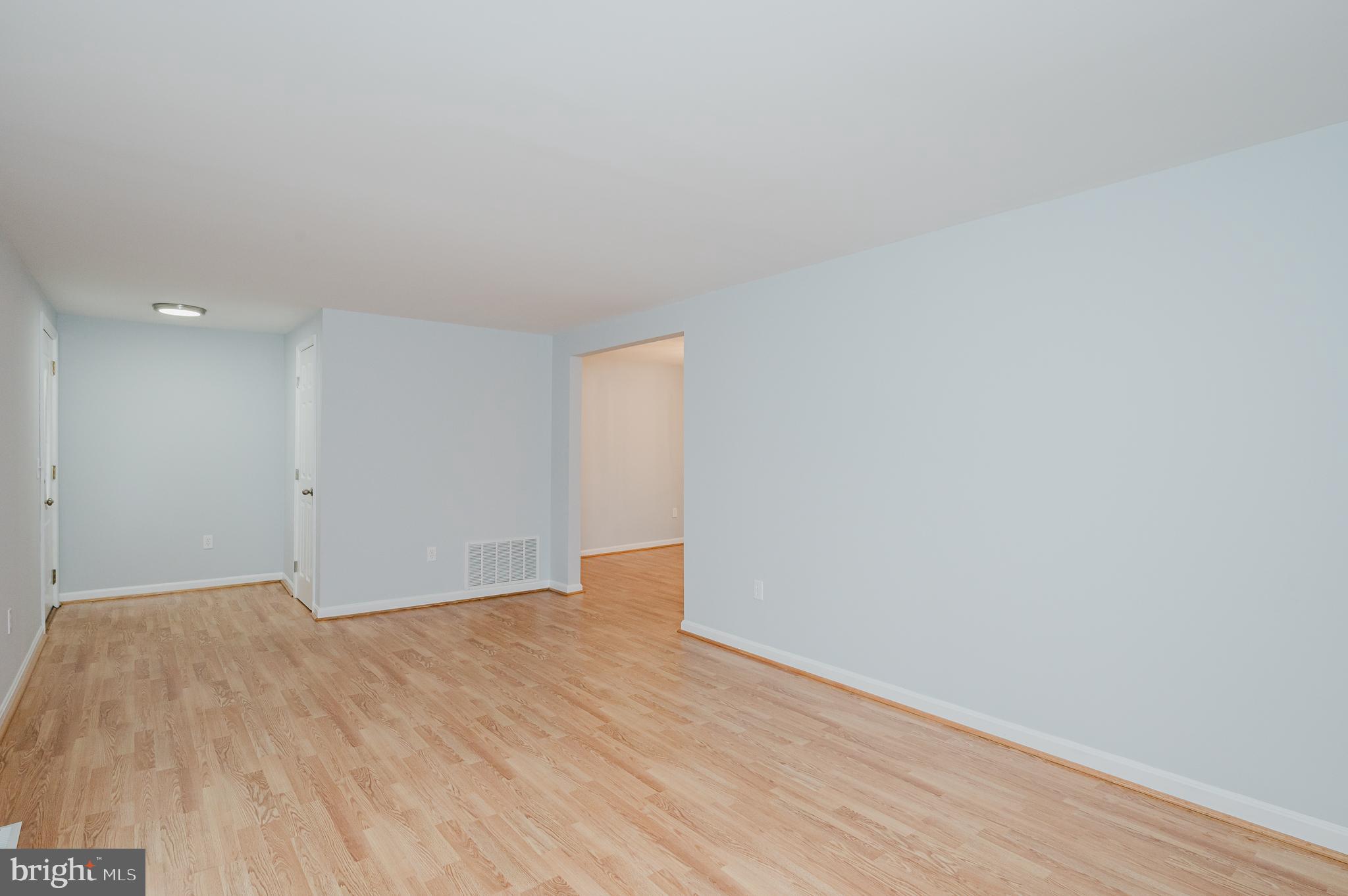 557 Sunset Knoll Rd