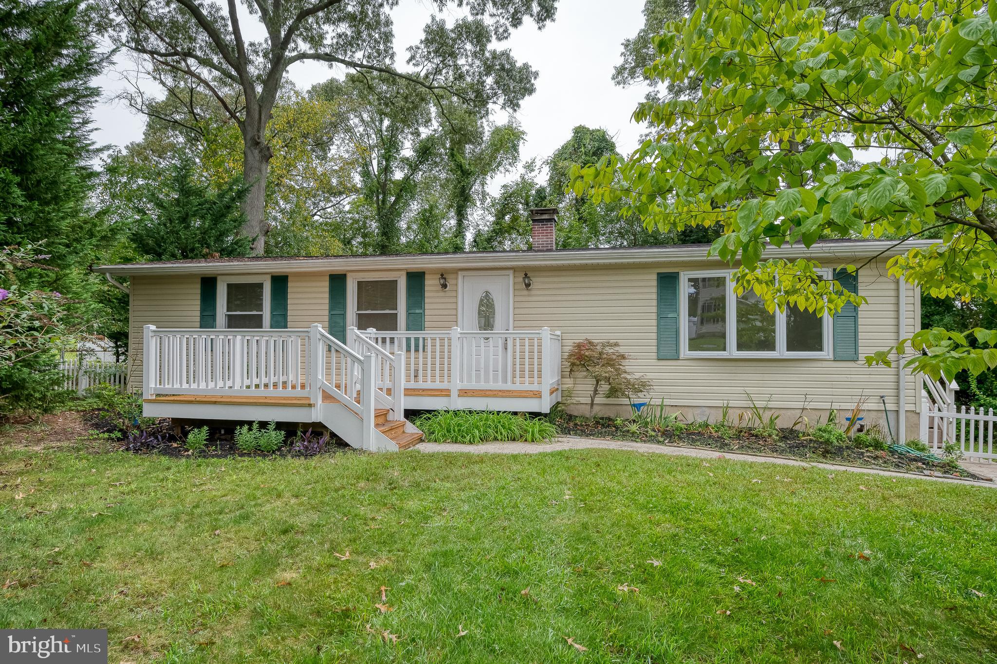 557 Sunset Knoll Rd