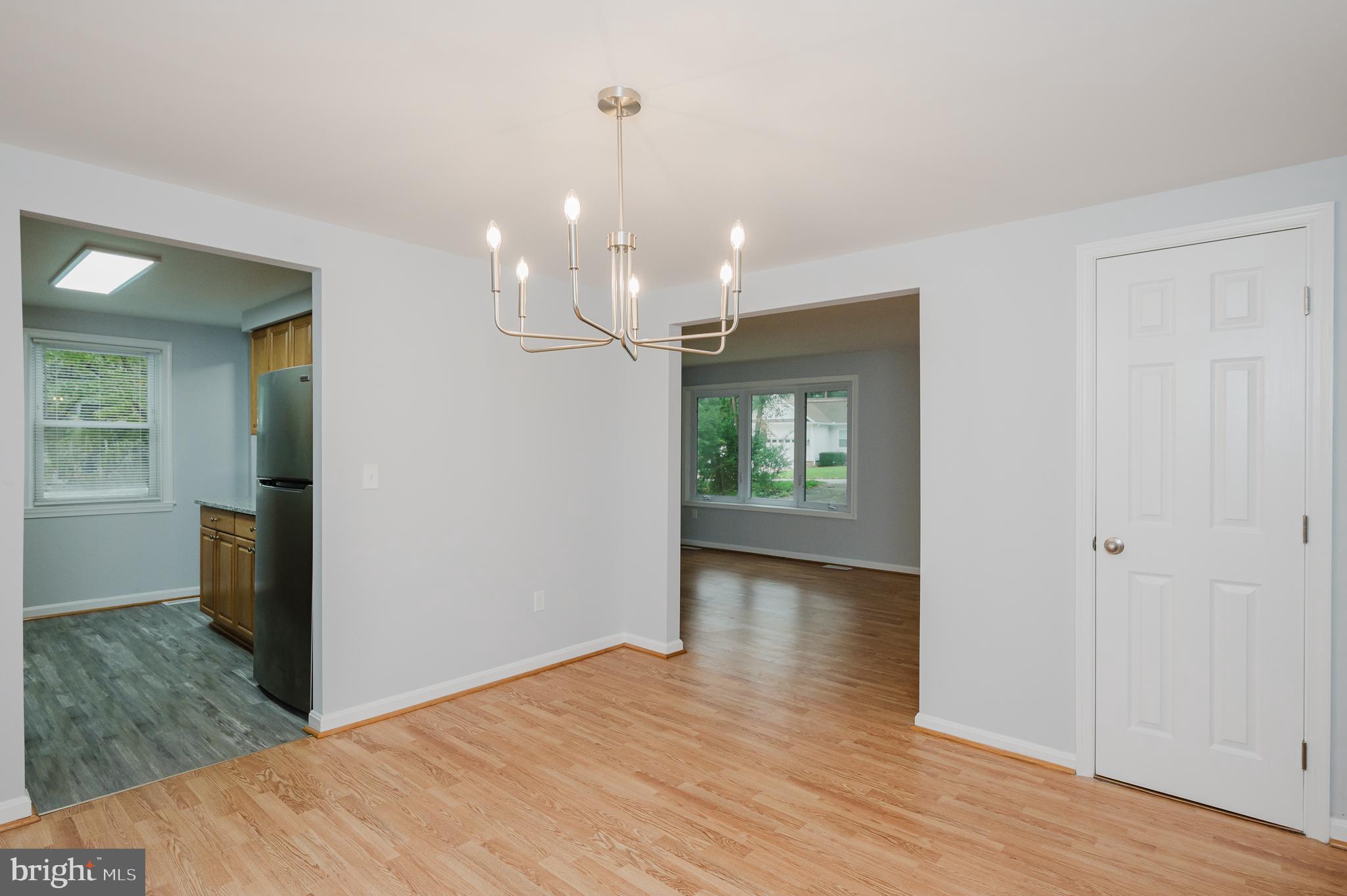 557 Sunset Knoll Rd