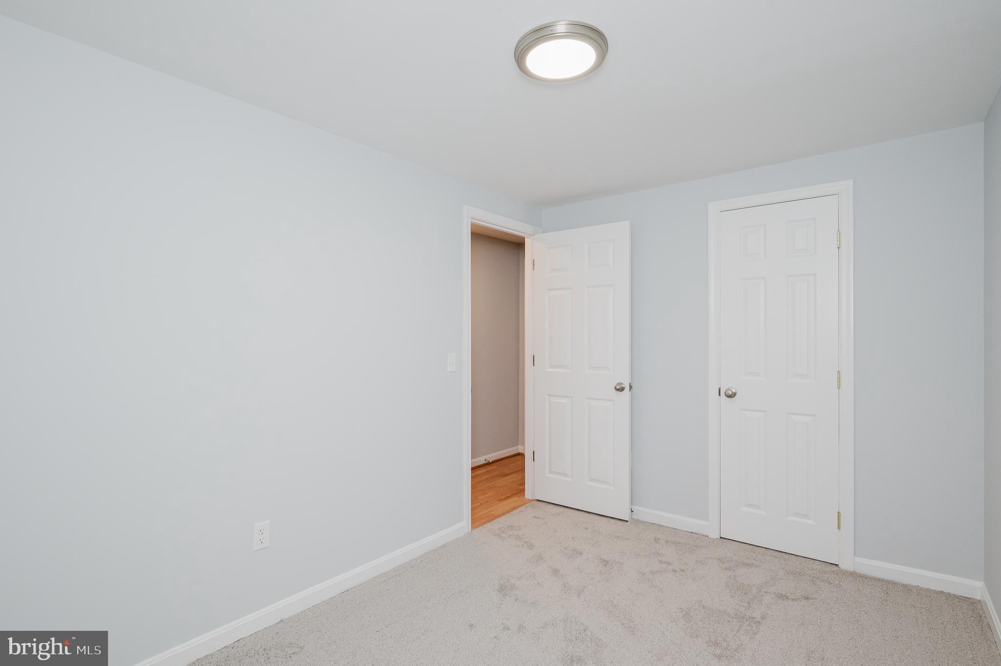 557 Sunset Knoll Rd