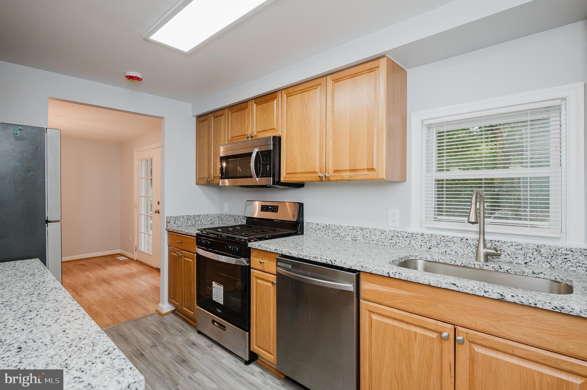 557 Sunset Knoll Rd