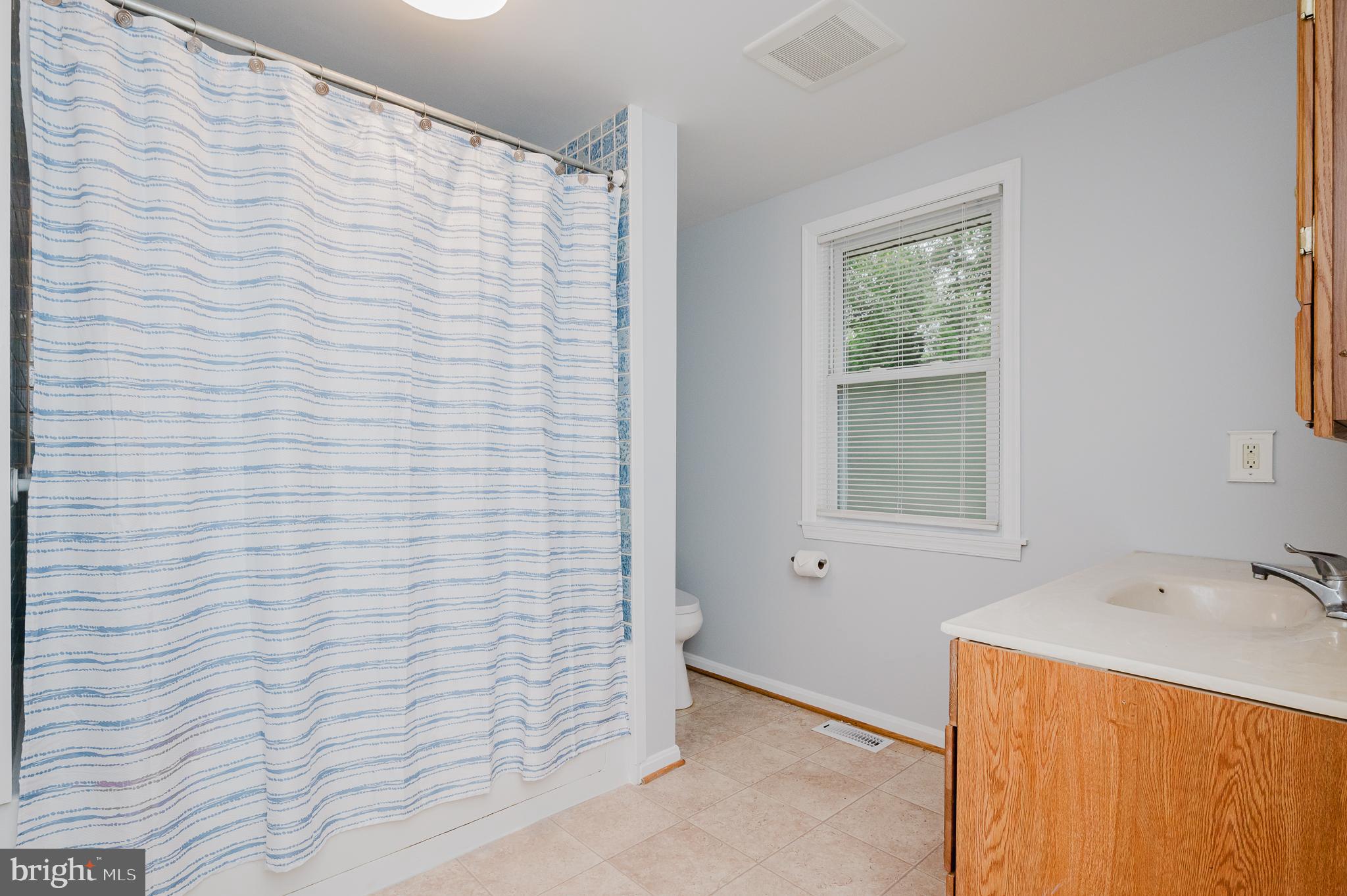 557 Sunset Knoll Rd