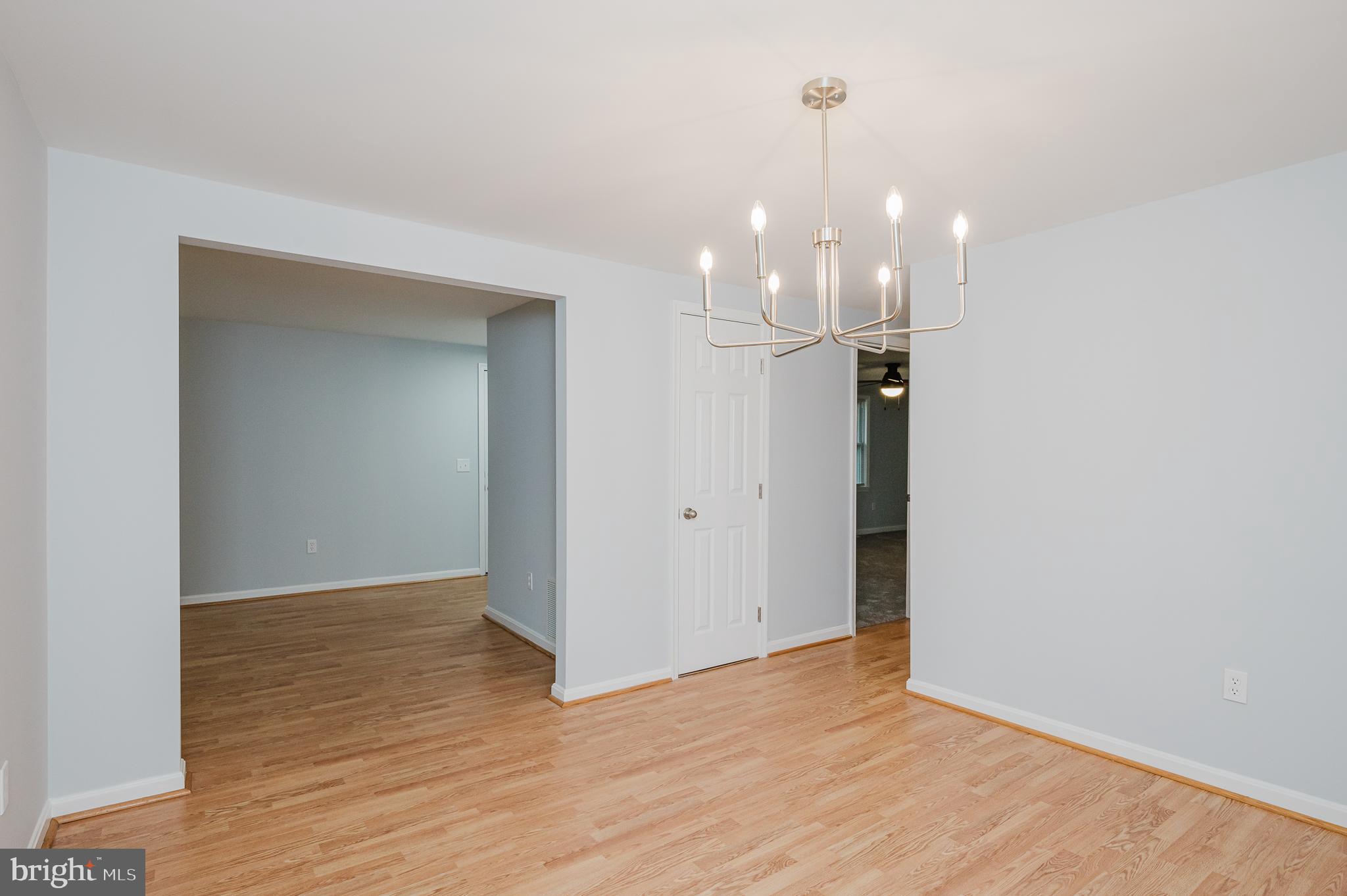 557 Sunset Knoll Rd