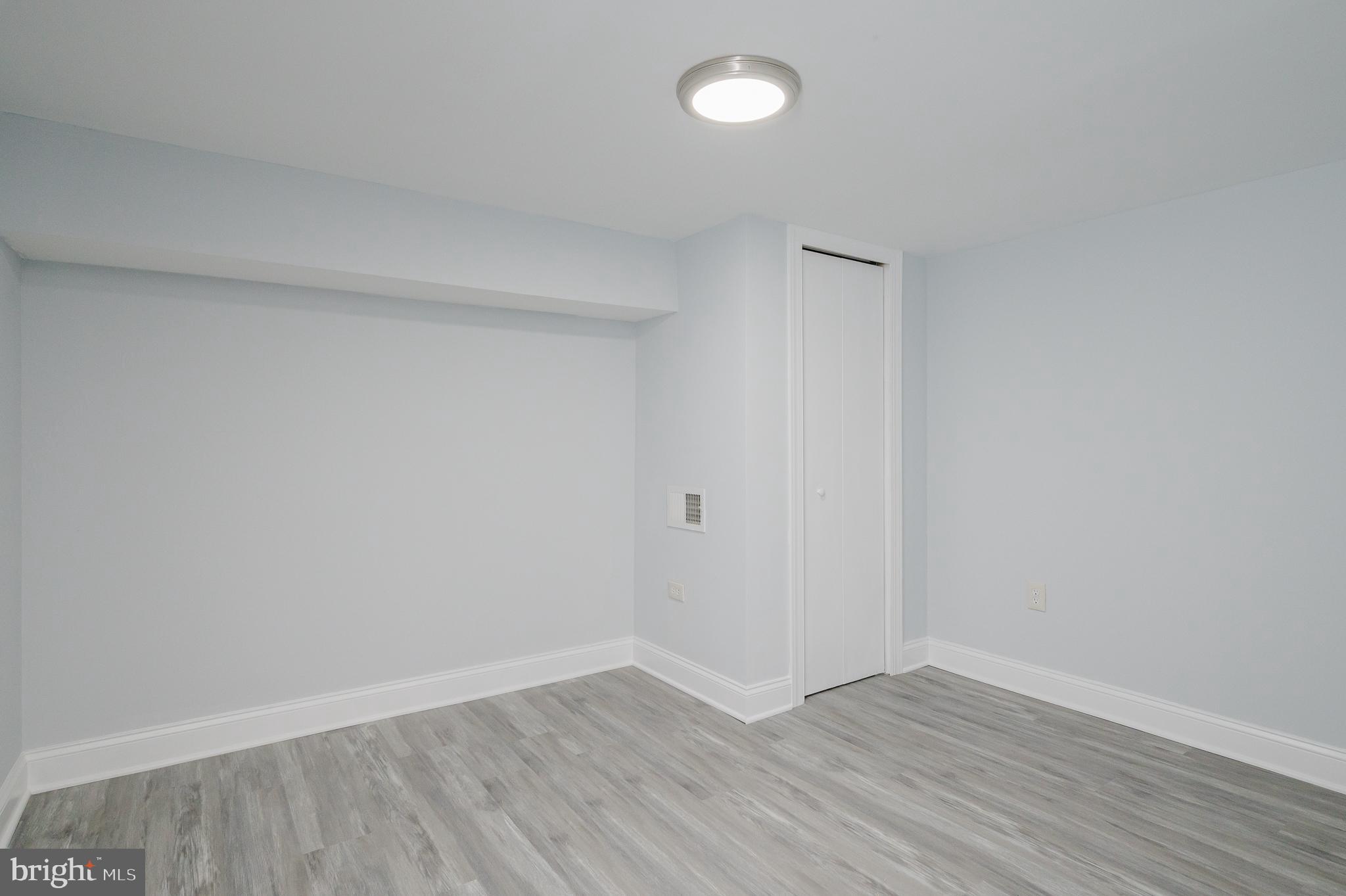 557 Sunset Knoll Rd
