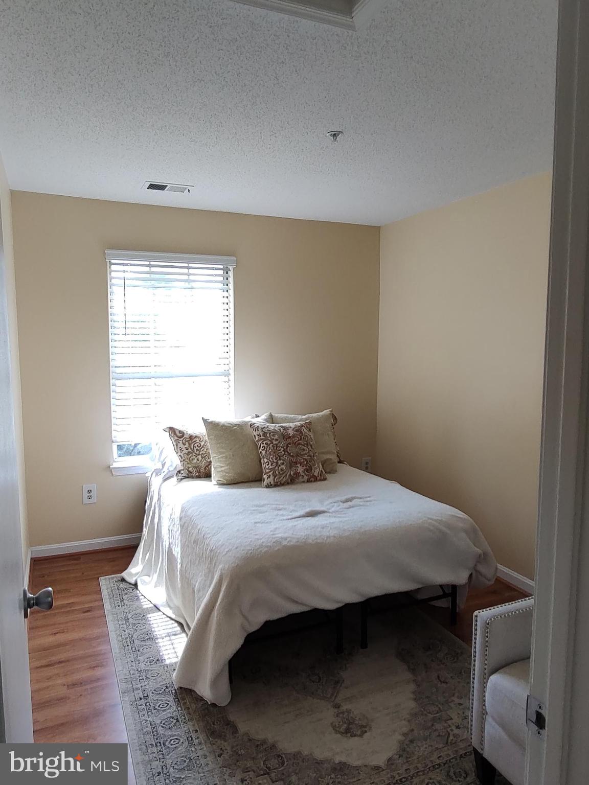 2595 Ambling Cir