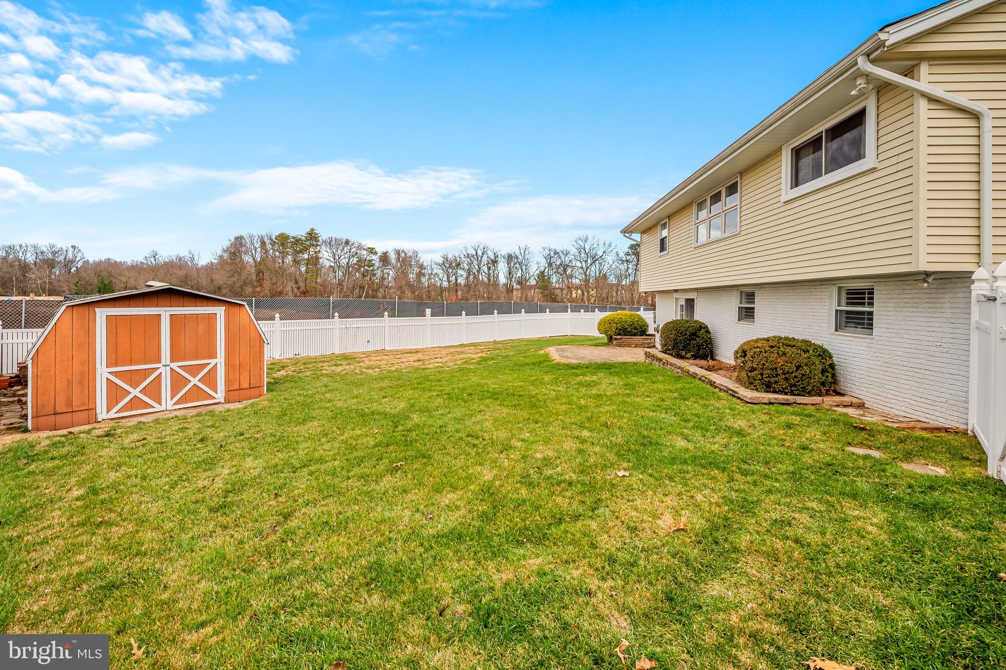 550 Lanny Ct