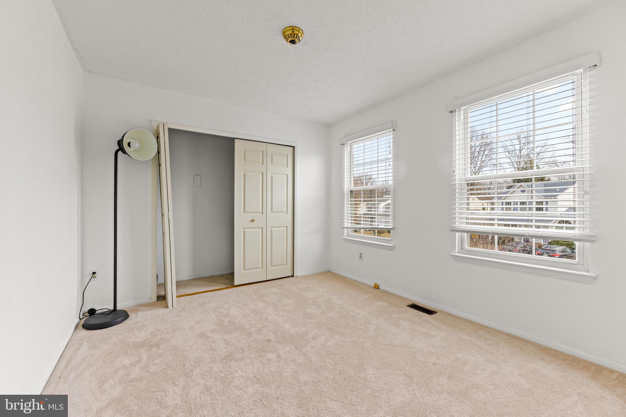 7946 Cobbler Ln