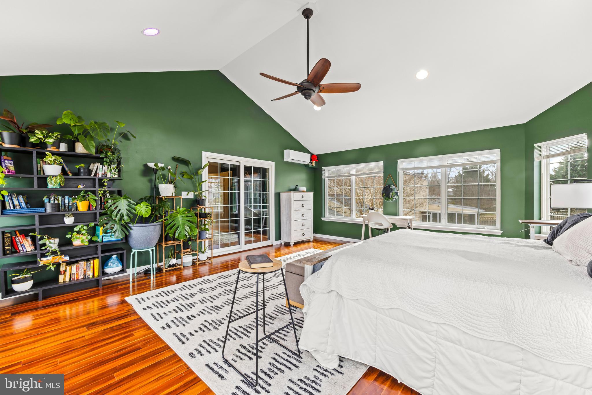 7946 Cobbler Ln