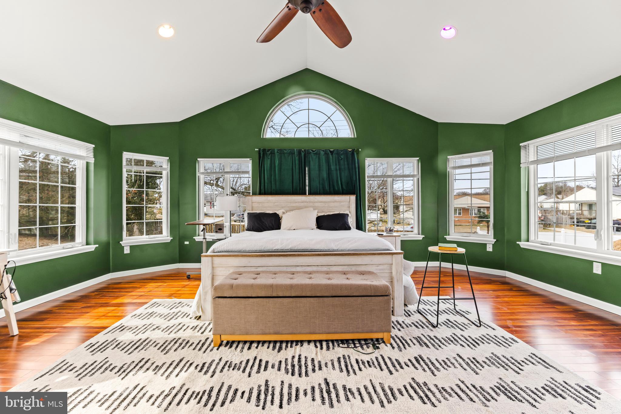 7946 Cobbler Ln