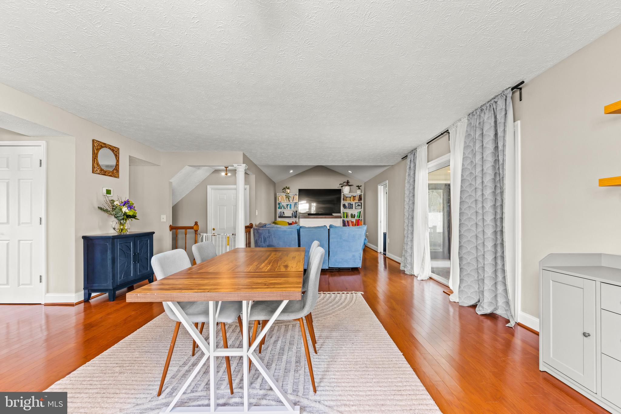 7946 Cobbler Ln