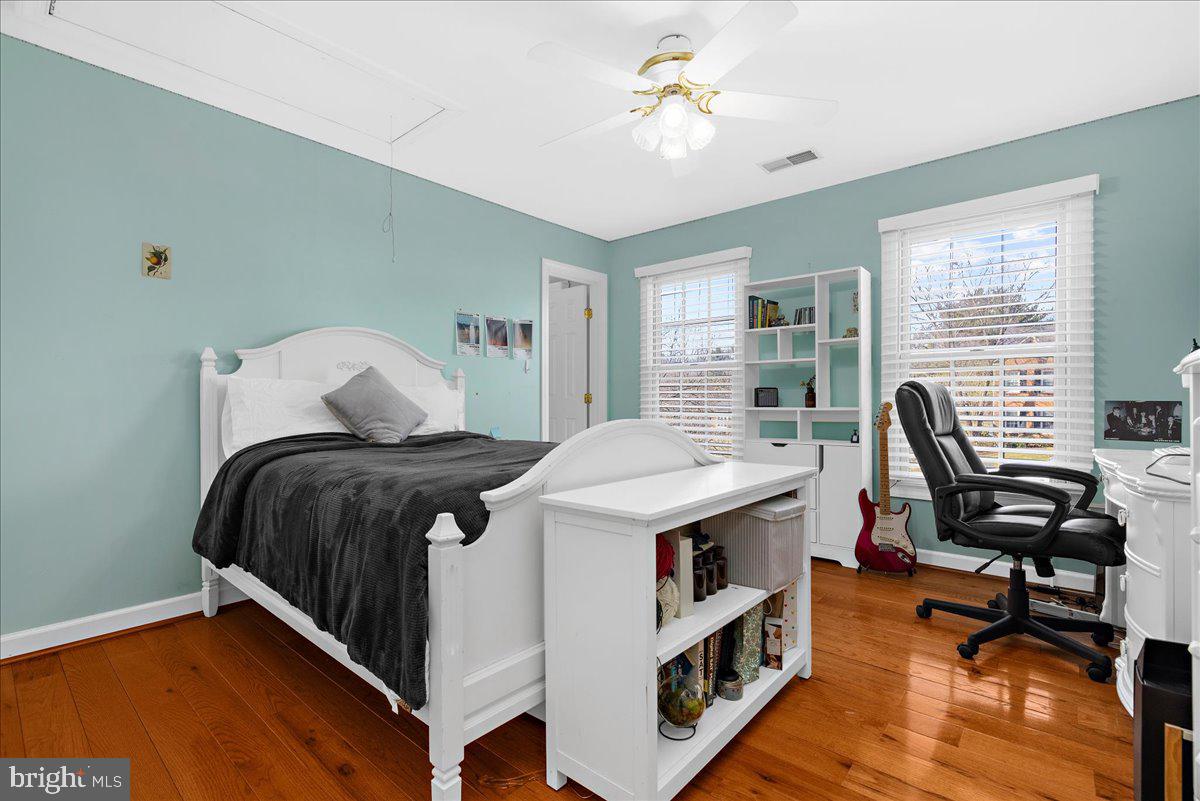 147 Longfellow Dr