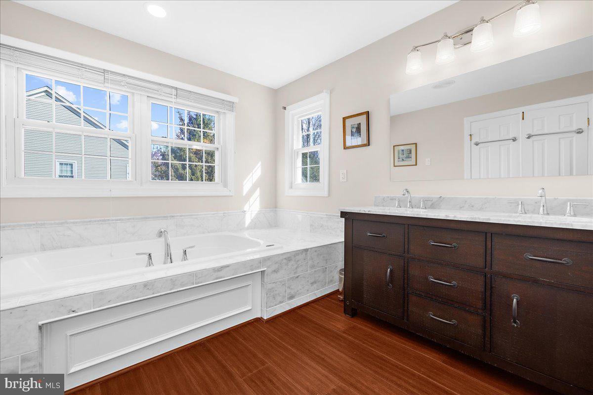 147 Longfellow Dr