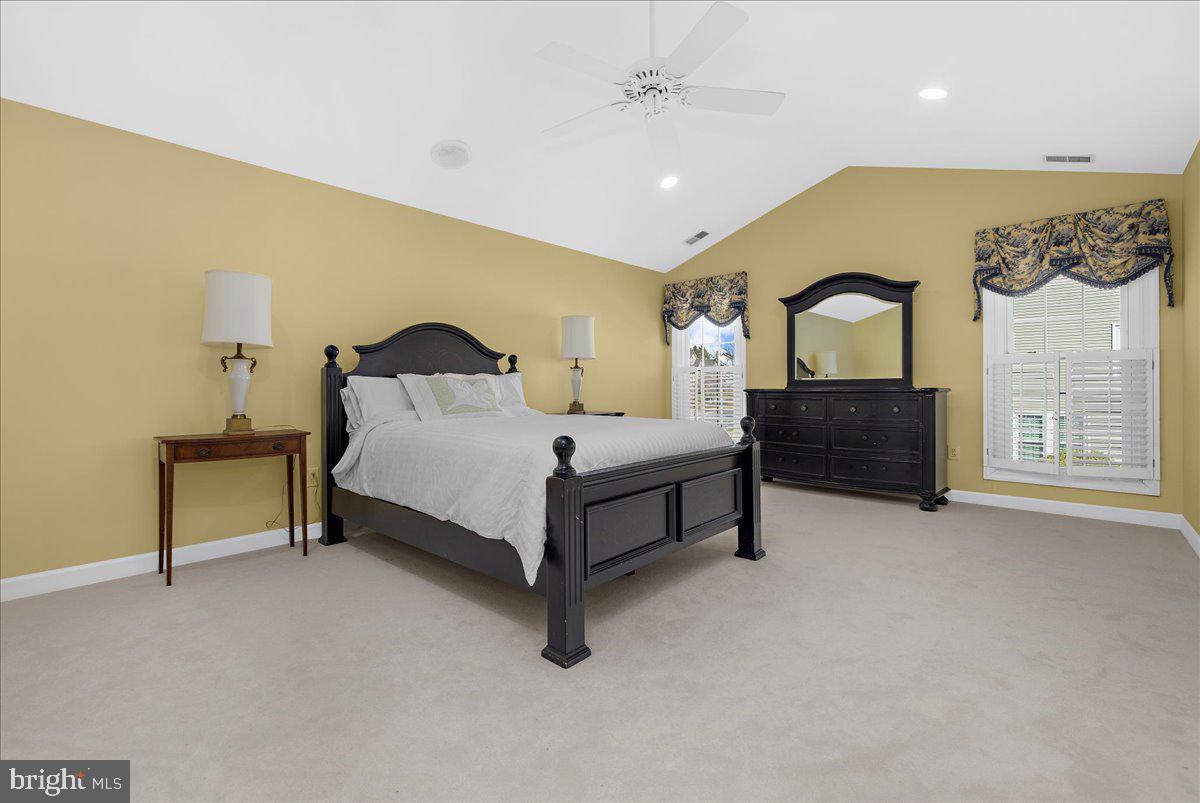147 Longfellow Dr