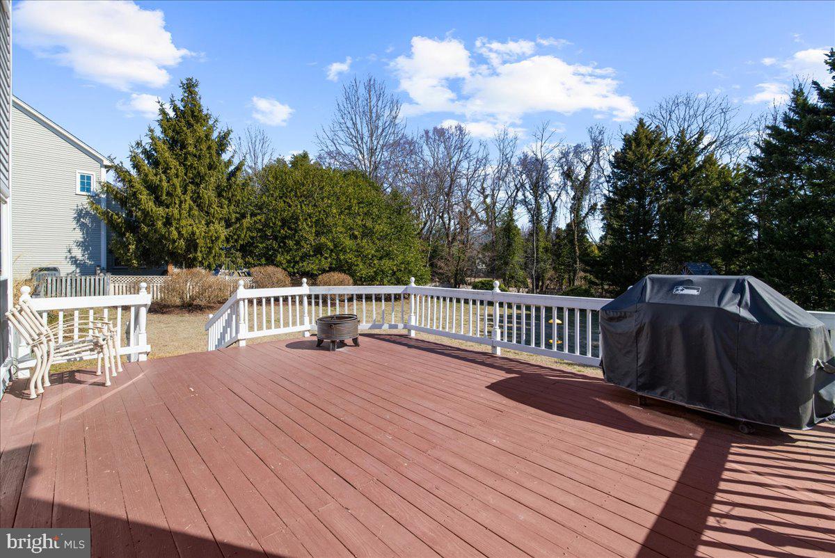147 Longfellow Dr