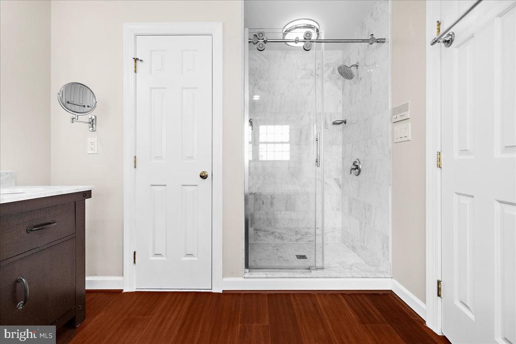 147 Longfellow Dr