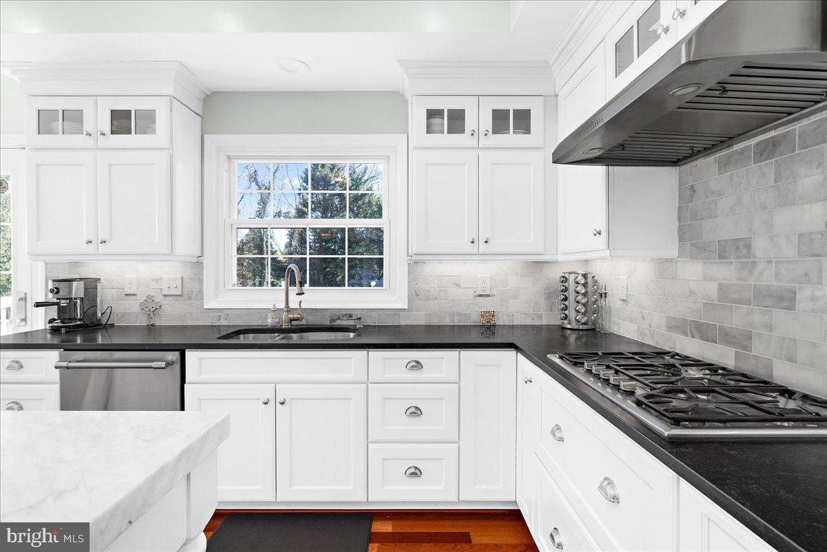 147 Longfellow Dr