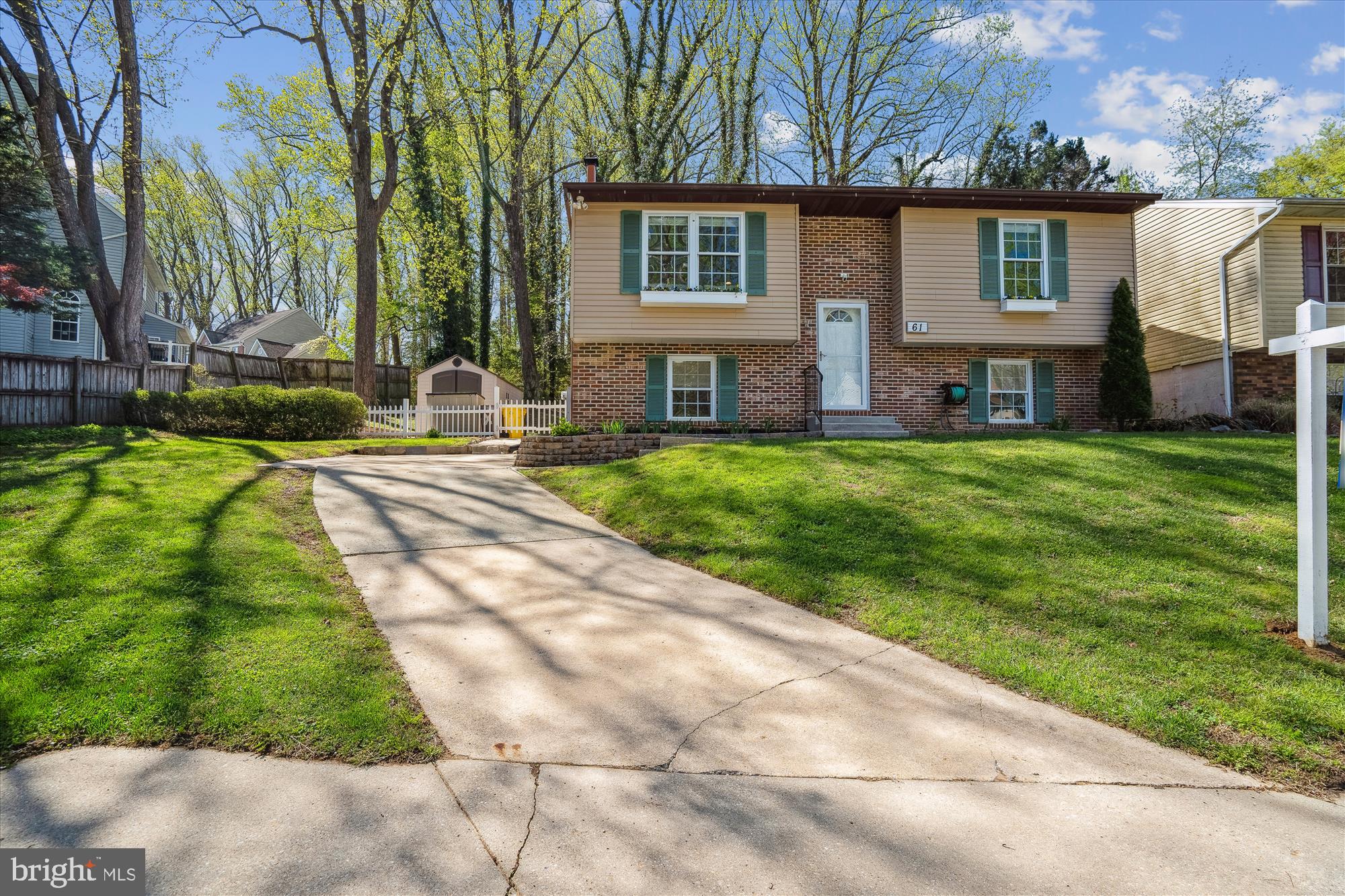 61 Barrensdale Dr