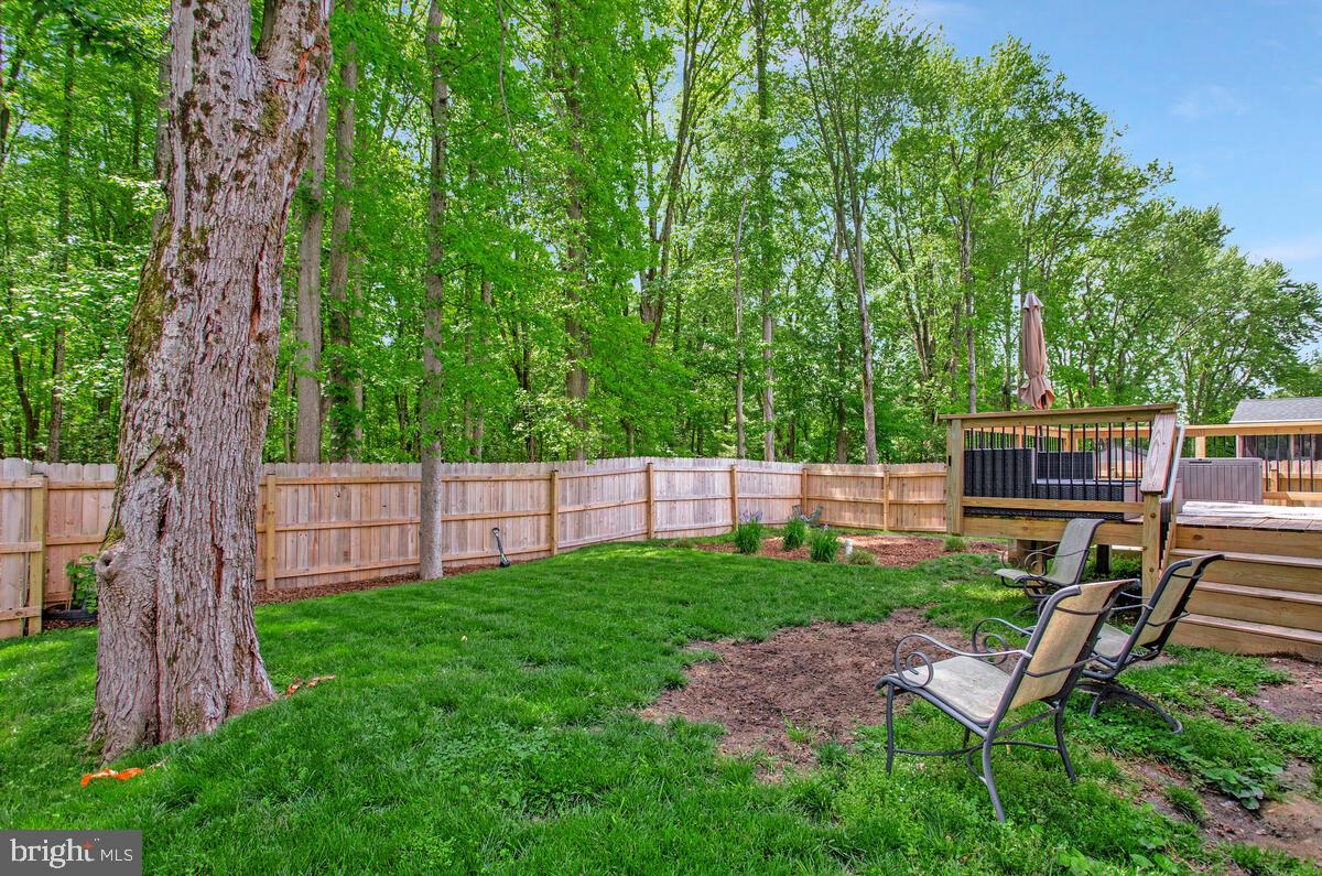 1636 Chesapeake Ln