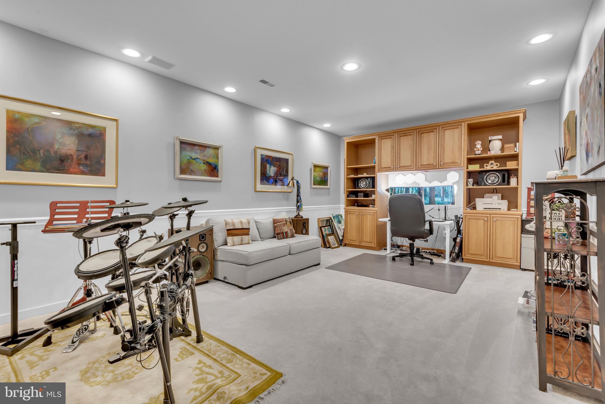 706 PILOT HOUSE DRIVE