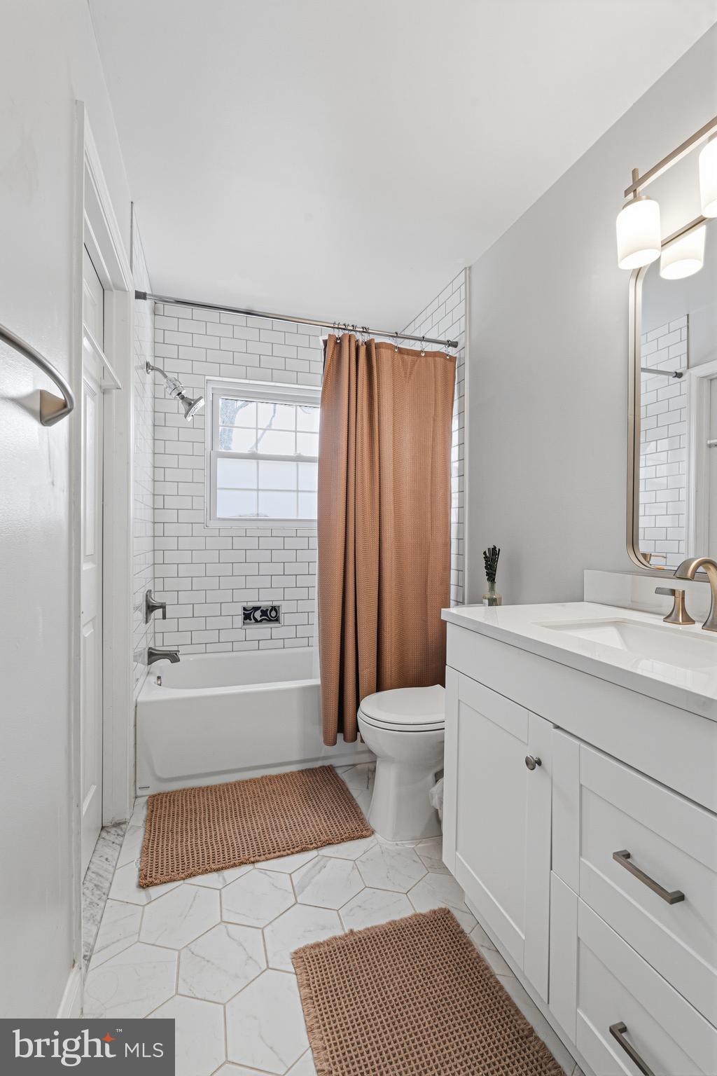243 9TH STREET