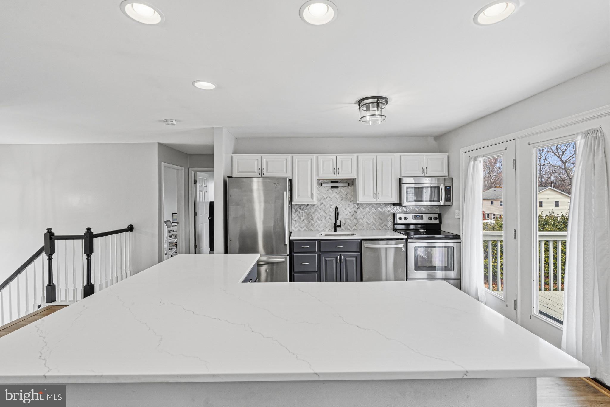 243 9TH STREET
